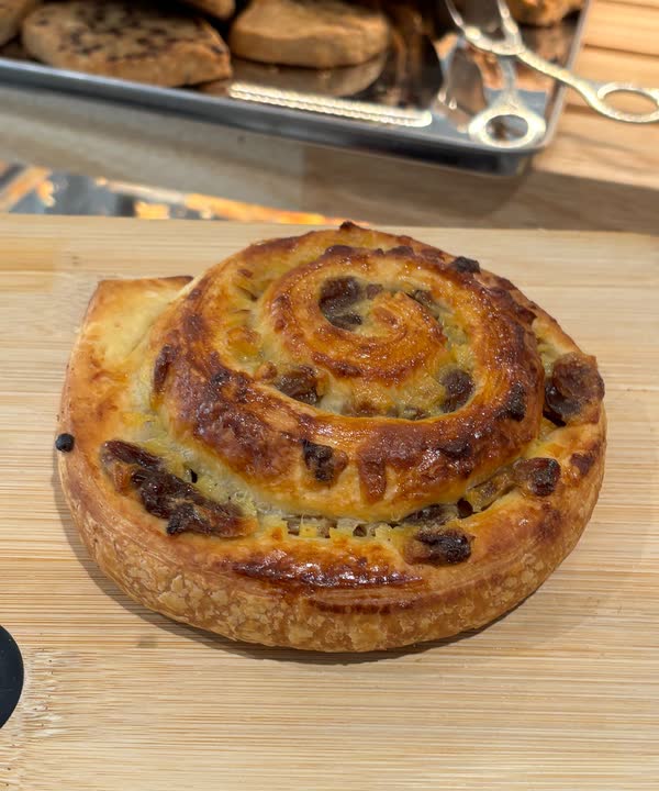 Pain aux raisins